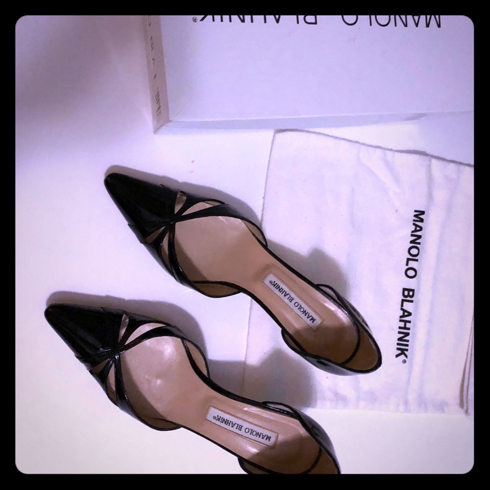 Manolo Blahnik size 38 black patent